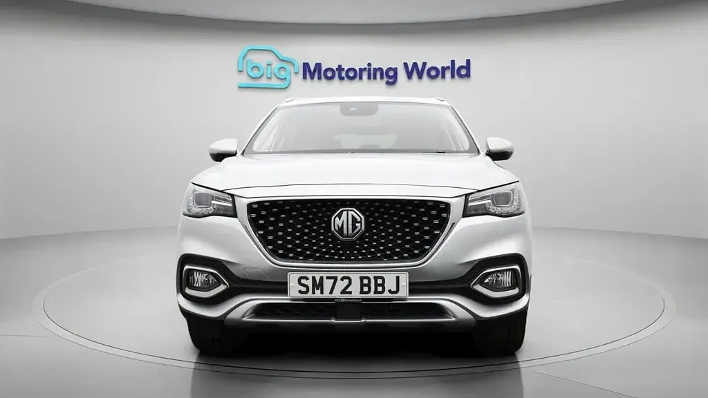 Begagnad MG HS 2023 Silver SUV