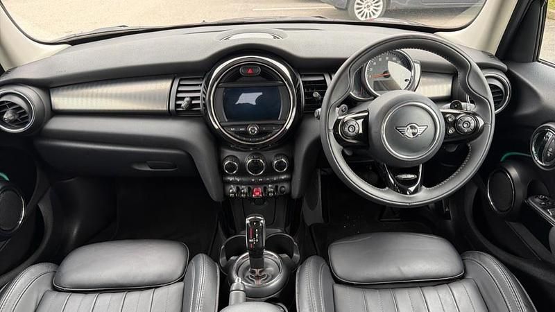 Used Mini Cooper S Exclusive 192 HP (141 kW) 2019 Black Hatchback