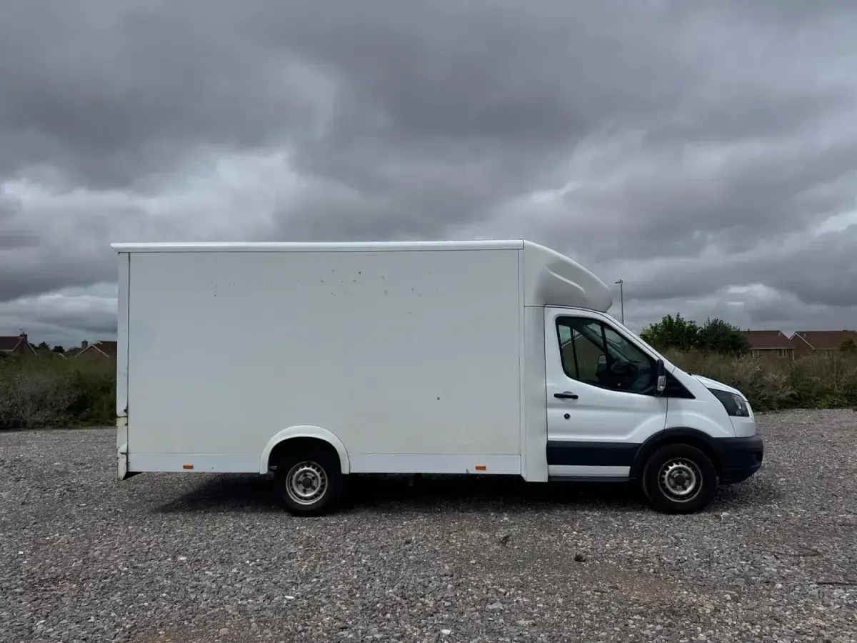 Used Ford Transit 130 HP (95 kW) 2019 White Cabriolet