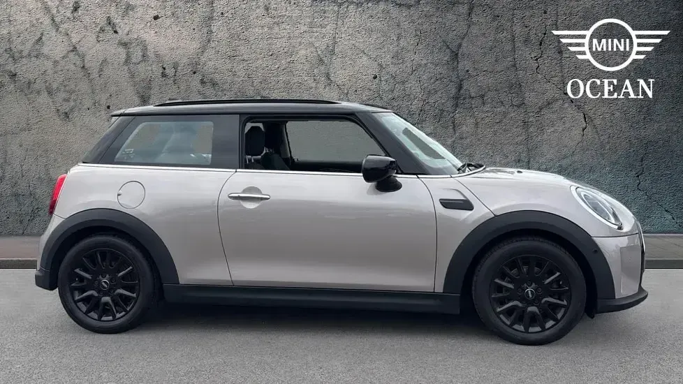 Used Mini Cooper Classic 134 HP (98 kW) 2022 Grey Hatchback