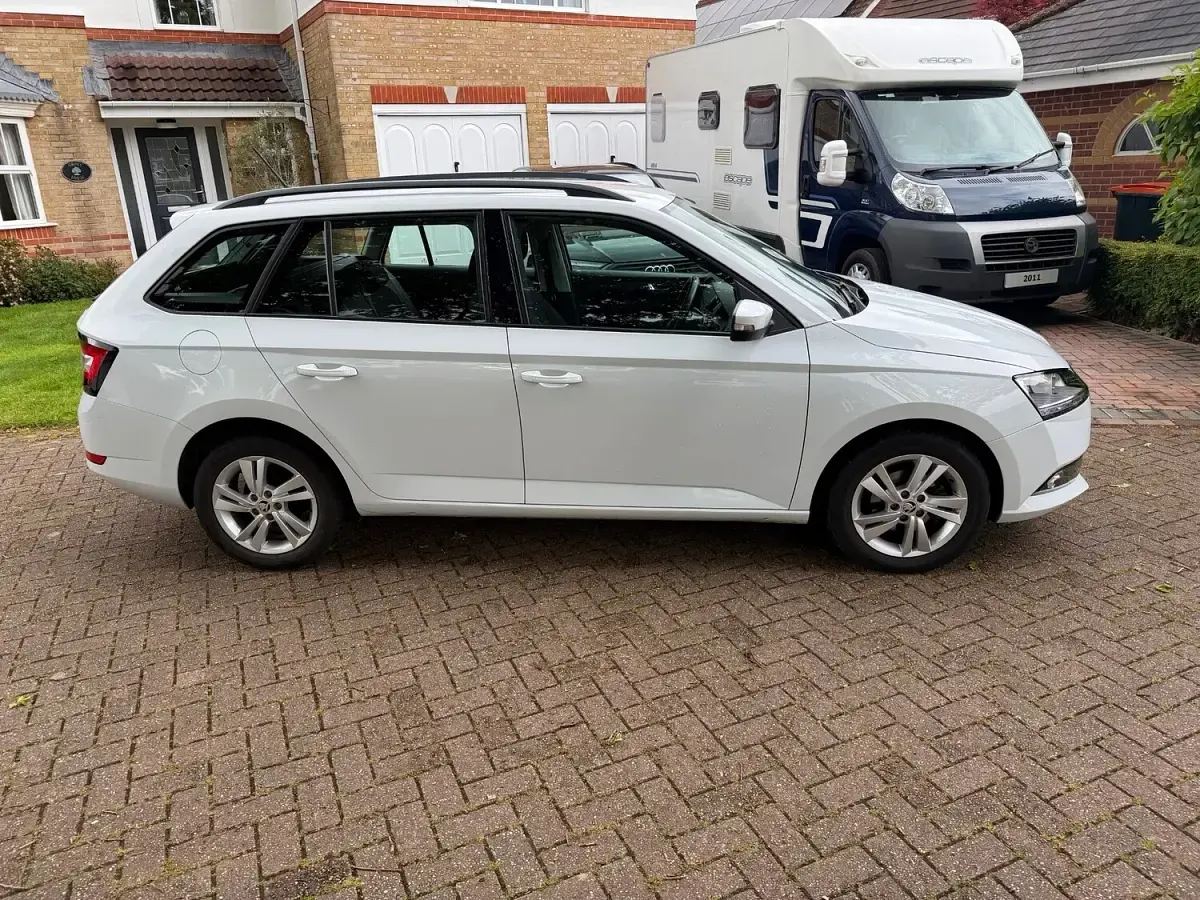 Used Skoda Fabia SE 95 HP (69 kW) 2021 White Estate