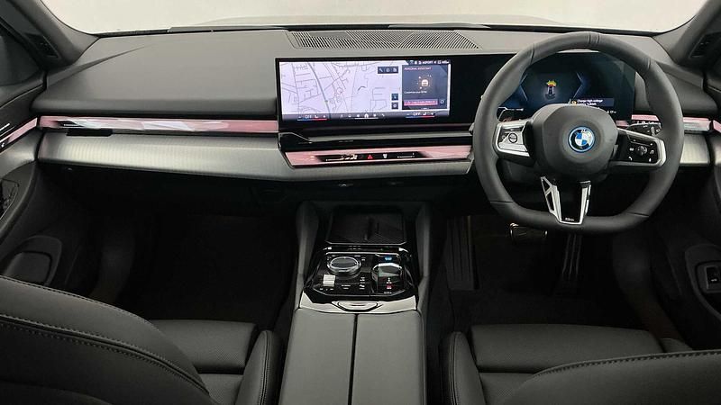 Used BMW i5 M Sport 246 kW (335 HP) 2025 Black Estate
