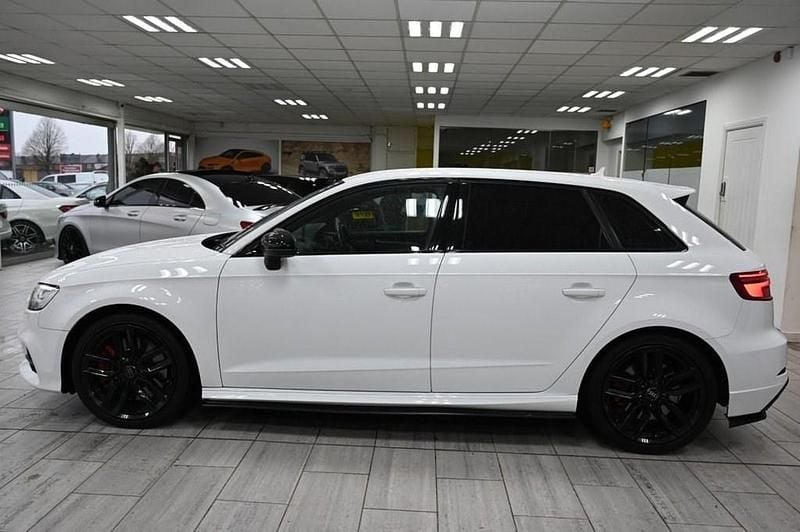 Used Audi S3 Sportback Business 310 HP (228 kW) 2017 White Hatchback