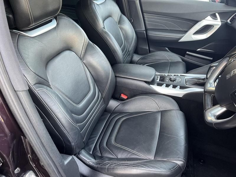 Begagnad Citroën DS5 2015 Lila Halvkombi
