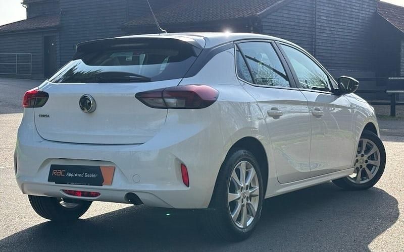 Used Vauxhall Corsa Design Edition 75 HP (55 kW) 2023 White Hatchback