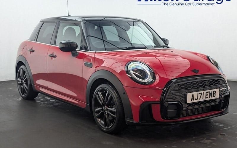 Red Used 2021 Mini Cooper Hatch Hatchback | £16,650 (A bit pricey) - Image 1/4