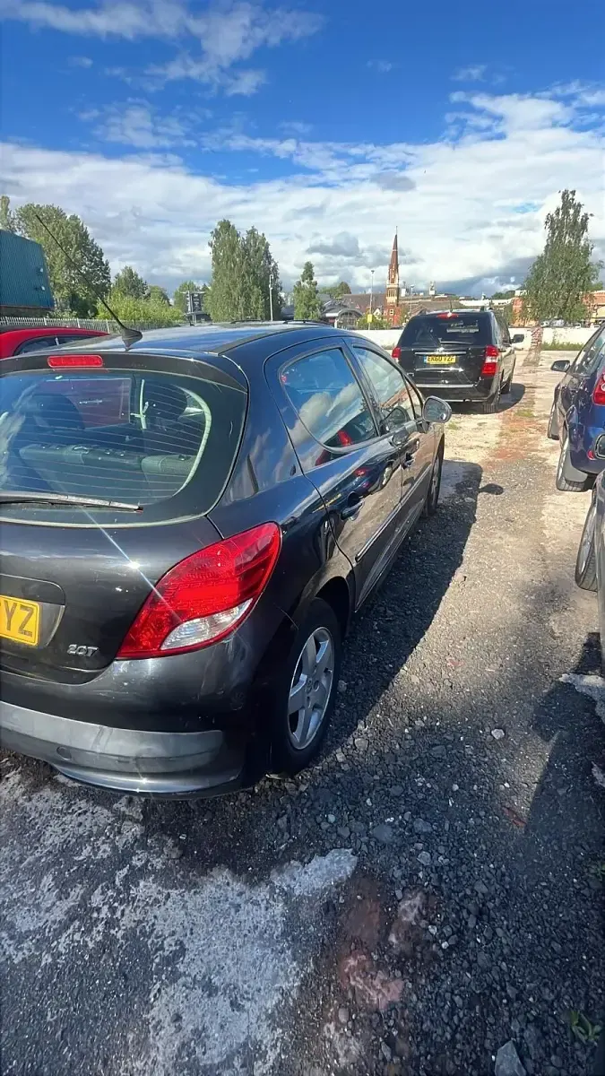 Used Peugeot 207 2010 Black Hatchback