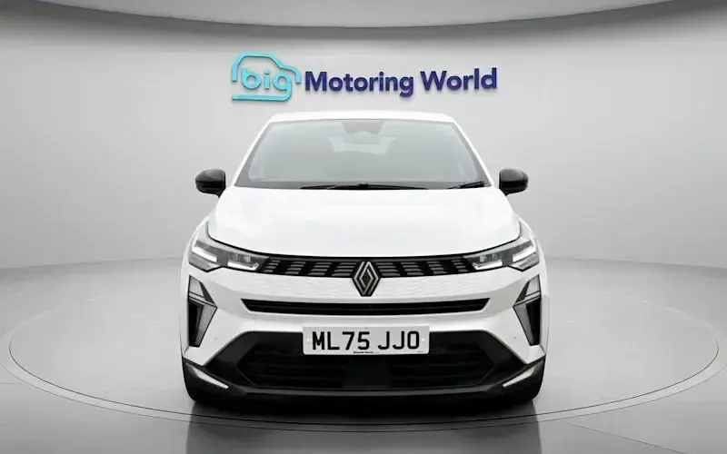 Used Renault Symbioz Techno 145 HP (106 kW) 2025 White SUV