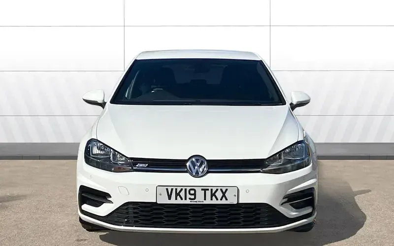 Used VW Golf VII R-line 150 HP (110 kW) 2019 White Hatchback