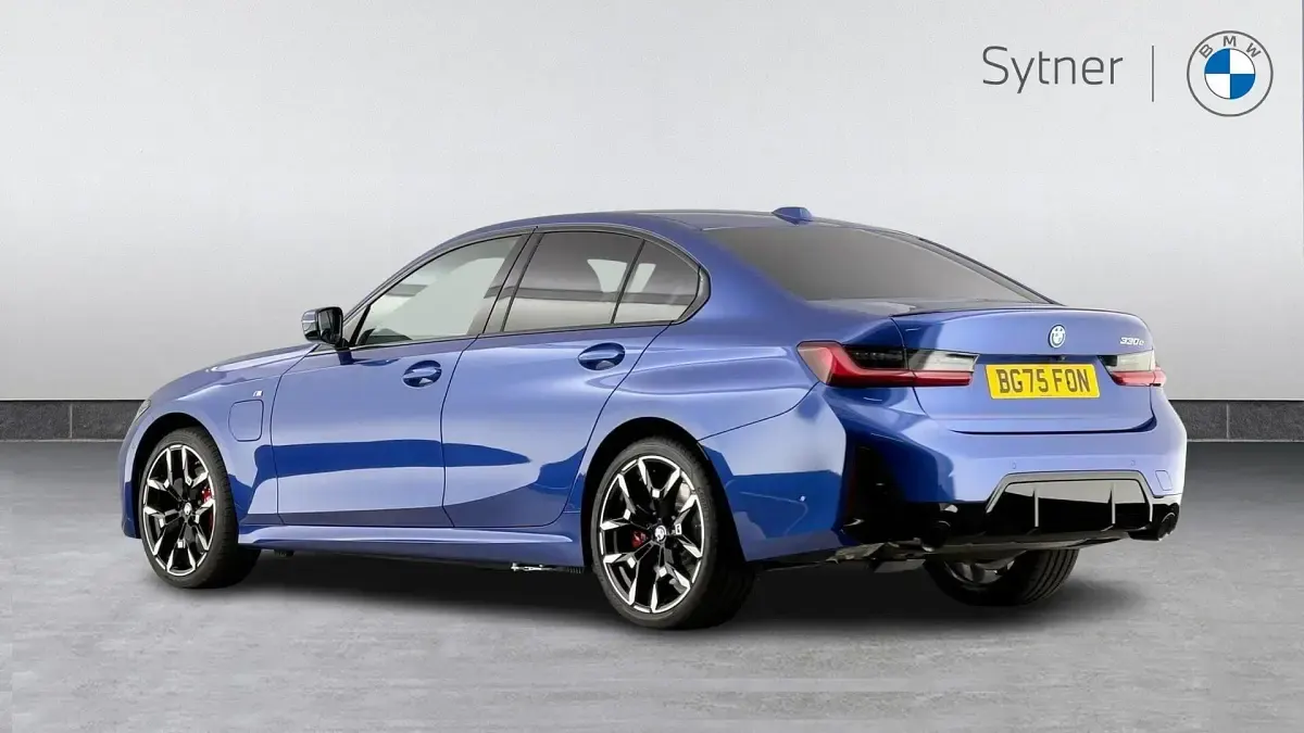 Used BMW 330 M Sport 288 HP (211 kW) 2025 Blue