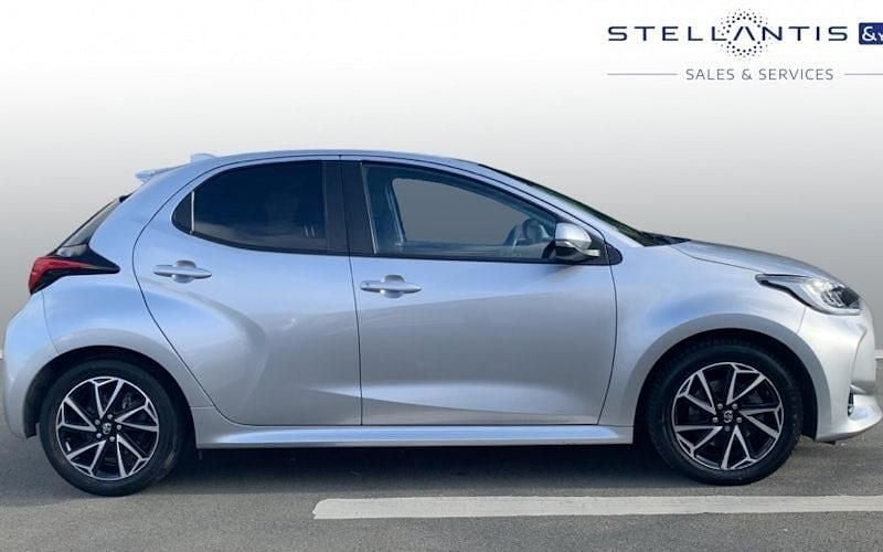 Used Toyota Yaris Hybrid Design 116 HP (85 kW) 2026 Hatchback