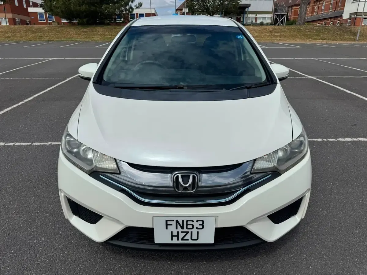Used Honda Jazz Hybrid 2014 White Hatchback