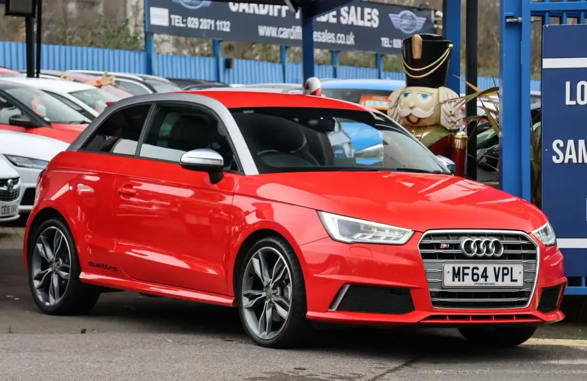 Used Audi A1 Design 256 HP (188 kW) 2014 Red Hatchback