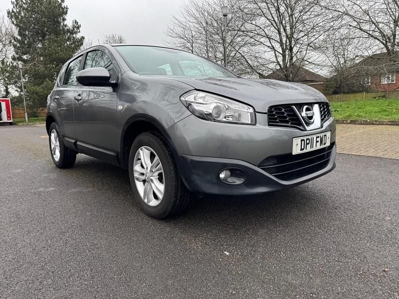 Used Nissan Qashqai Acenta 117 HP (86 kW) 2011 Grey SUV