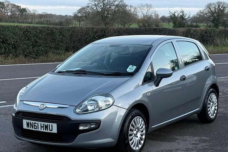 Grey Used 2011 Fiat Punto Evo Active Hatchback | £2,875 (Fair price) - Image 1/1