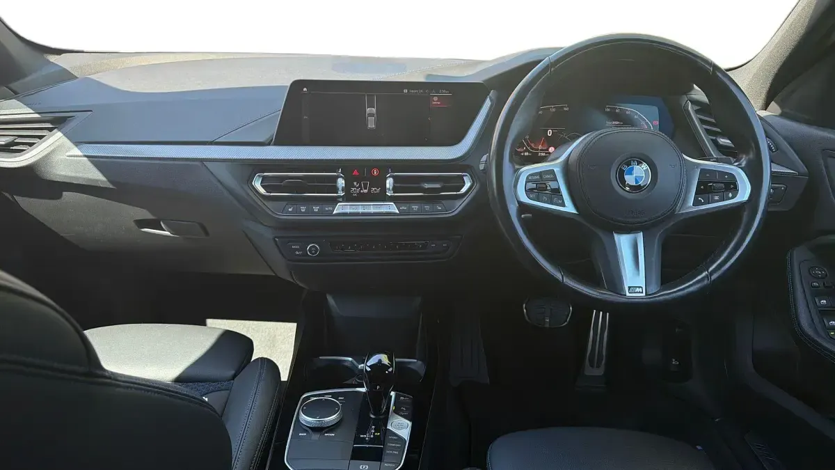Used BMW 118 M Sport 136 HP (100 kW) 2022 White Hatchback