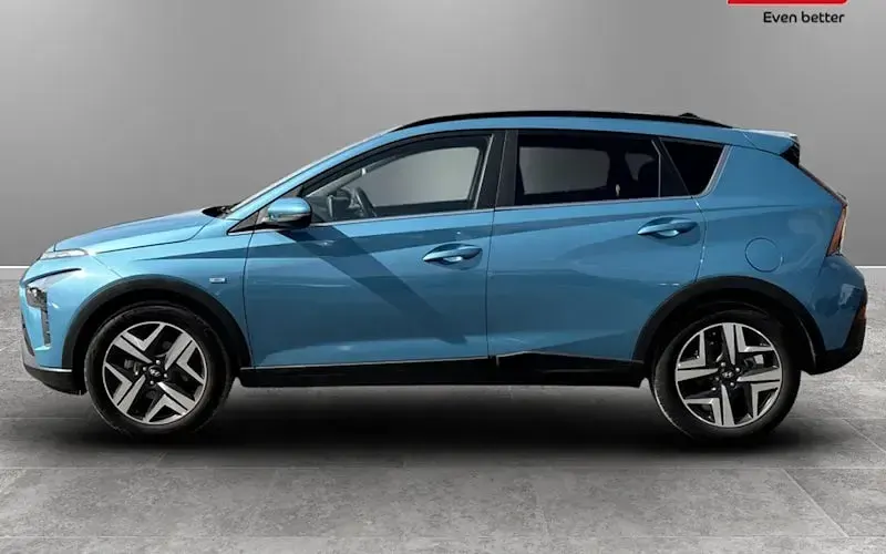 Used Hyundai Bayon Premium 101 HP (74 kW) 2023 Blue SUV