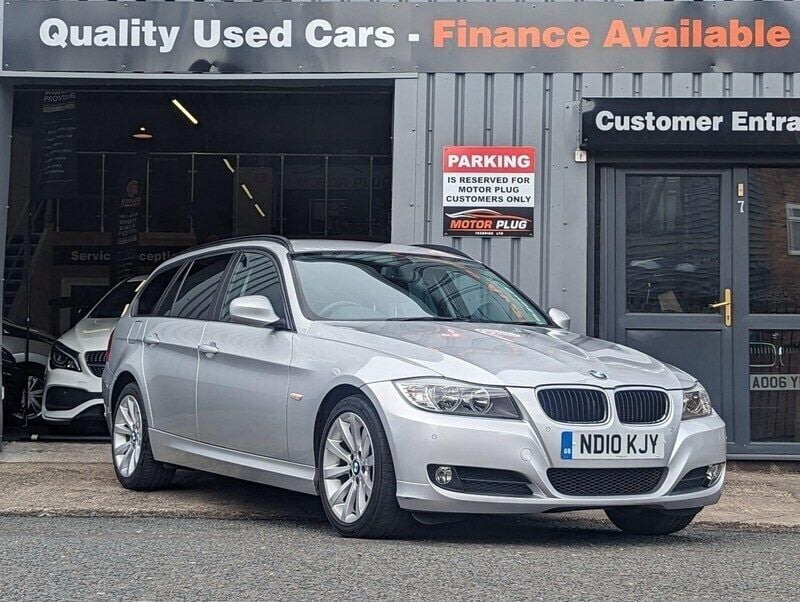 Silver Used 2010 BMW 318 Comfort Edition Estate | £5,990 (Expensive) - Image 1/4