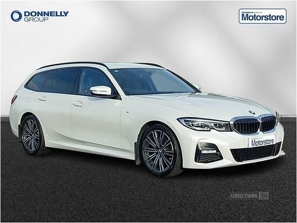 White Used 2021 BMW 320 M Sport Estate | £24,995 (Fair price) - Image 1/4