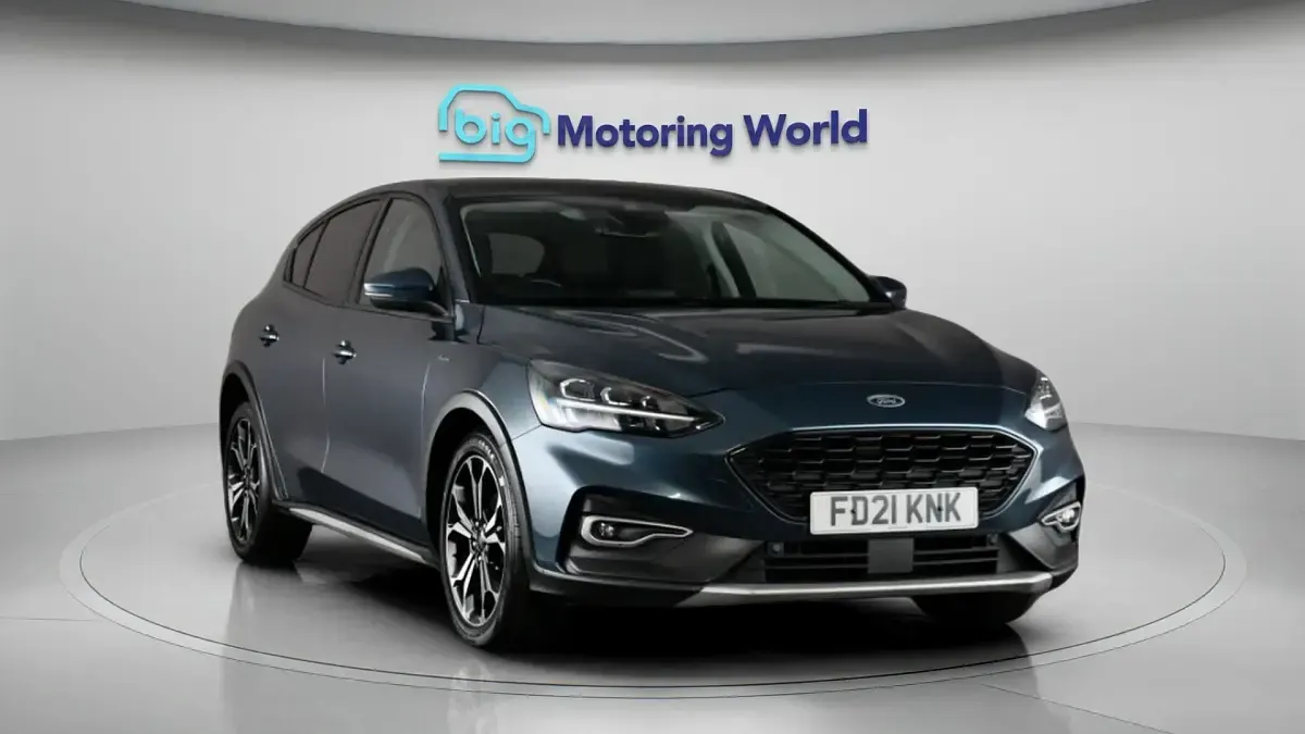 Used Ford Focus Active X 120 HP (88 kW) 2021 Blue Hatchback