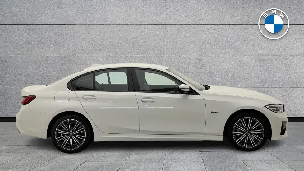 Used BMW 330 M Sport 288 HP (211 kW) 2022 White