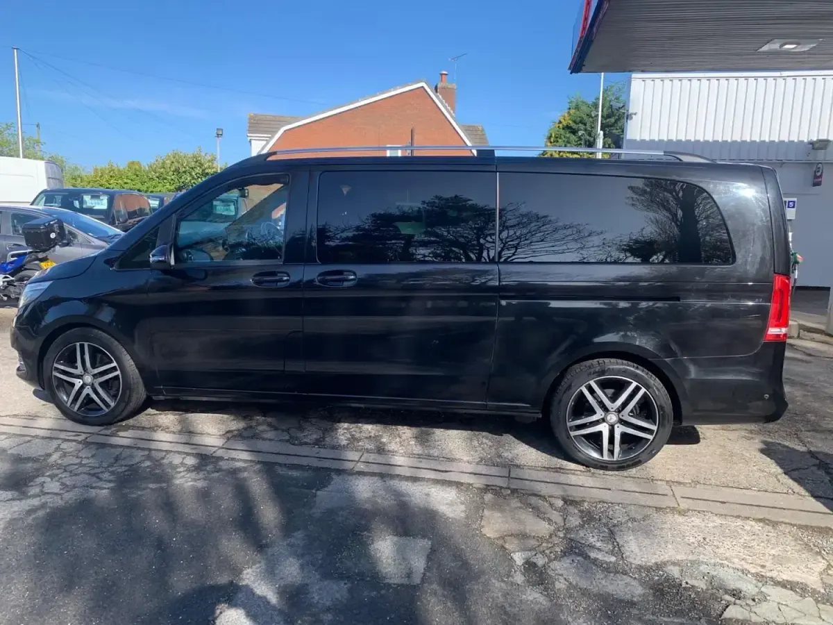 Usado Mercedes V250 2017 Preto Monovolume