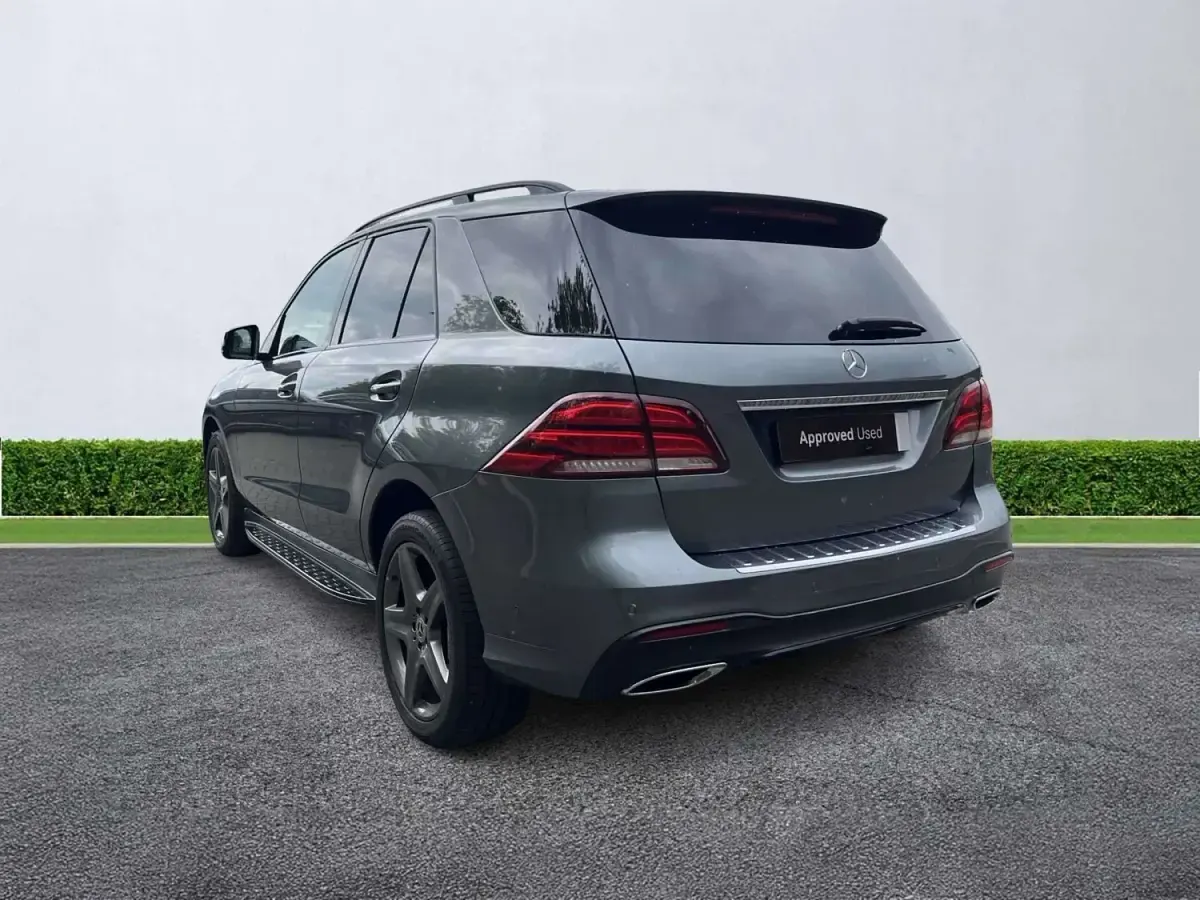 Usado Mercedes GLE250 AMG 2018 Cinzento Carrinha