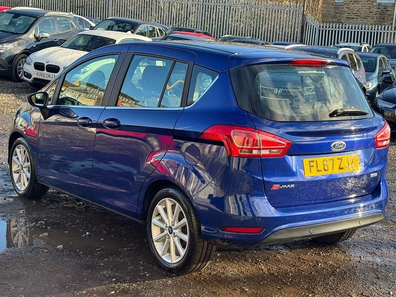 Used Ford B-MAX Titanium 2017 Blue MPV