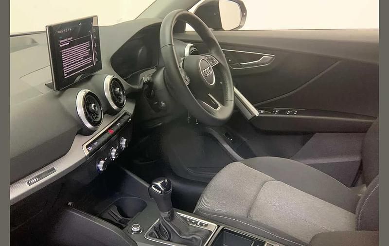 Used Audi Q2 Sport 147 HP (108 kW) 2025 Grey SUV