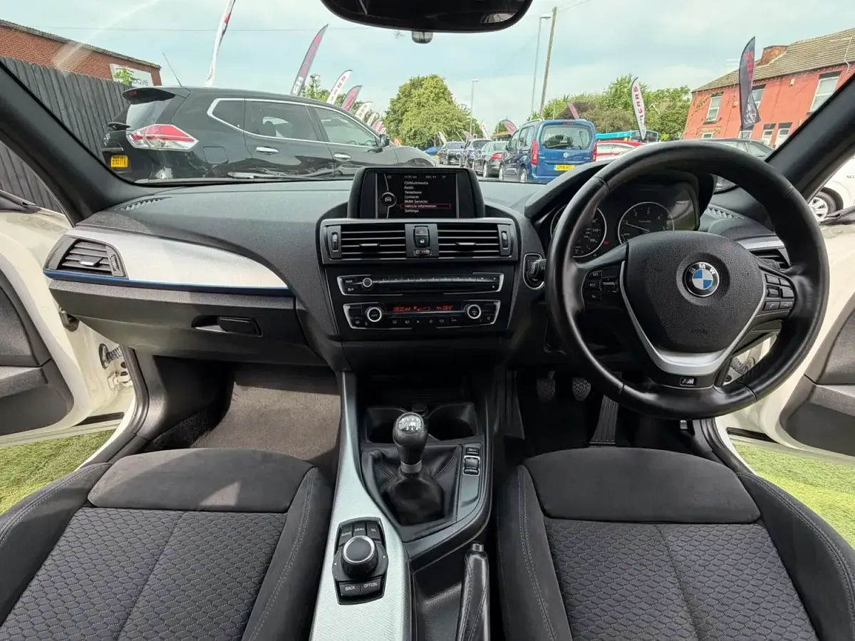 Used BMW 120 M Sport 184 HP (135 kW) 2012 White Hatchback
