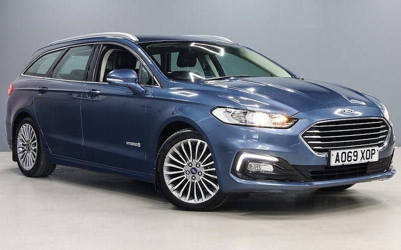 Second-hand Ford Mondeo Titanium 188 CP (138 kW) 2020 Albastru Break