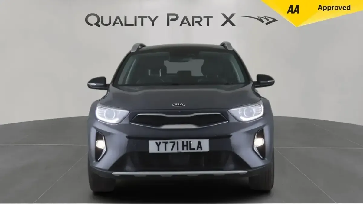 Usado Kia Stonic 118 CV (86 kW) 2021 Gris SUV