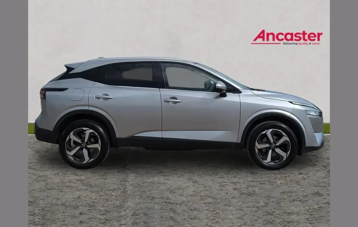 Used Nissan Qashqai N-Connecta 155 HP (114 kW) 2024 Silver SUV
