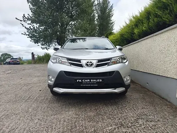 Used Toyota RAV4 150 HP (110 kW) 2015 Silver SUV