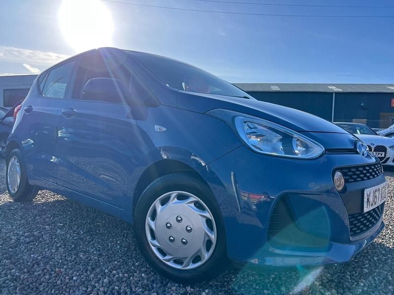 Used Hyundai i10 SE 87 HP (63 kW) 2018 Blue Hatchback