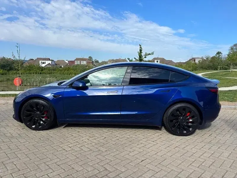 Usado Tesla Model 3 Performance 82 kW (112 CV) 2022 Azul Berlina