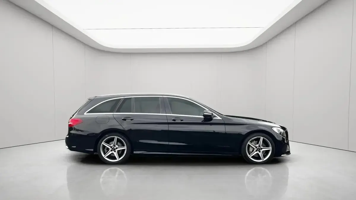 Used Mercedes C220 AMG line 170 HP (125 kW) 2015 Black Estate