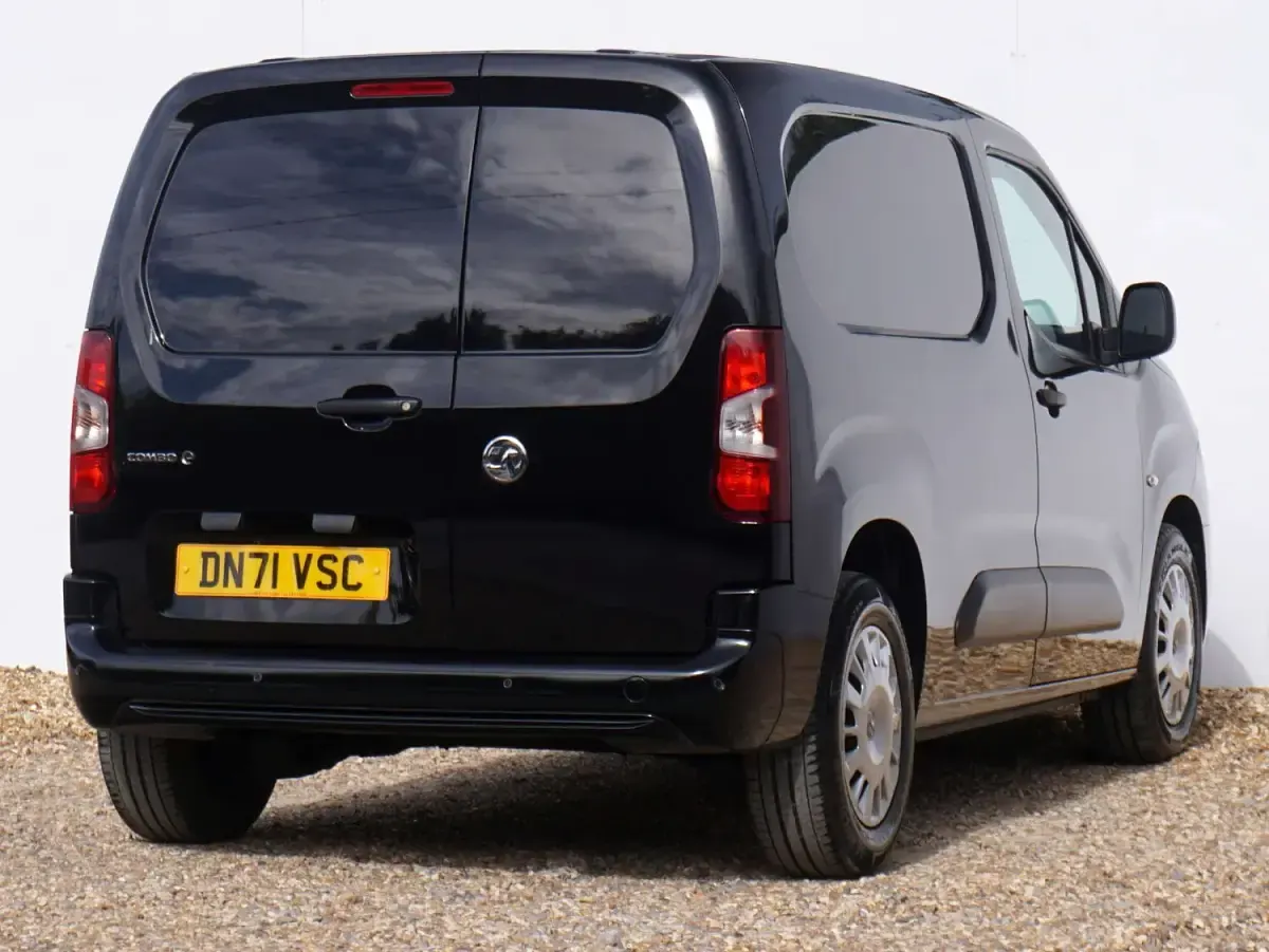 Used Vauxhall Combo Sportive 100 kW (136 HP) 2021 Black MPV