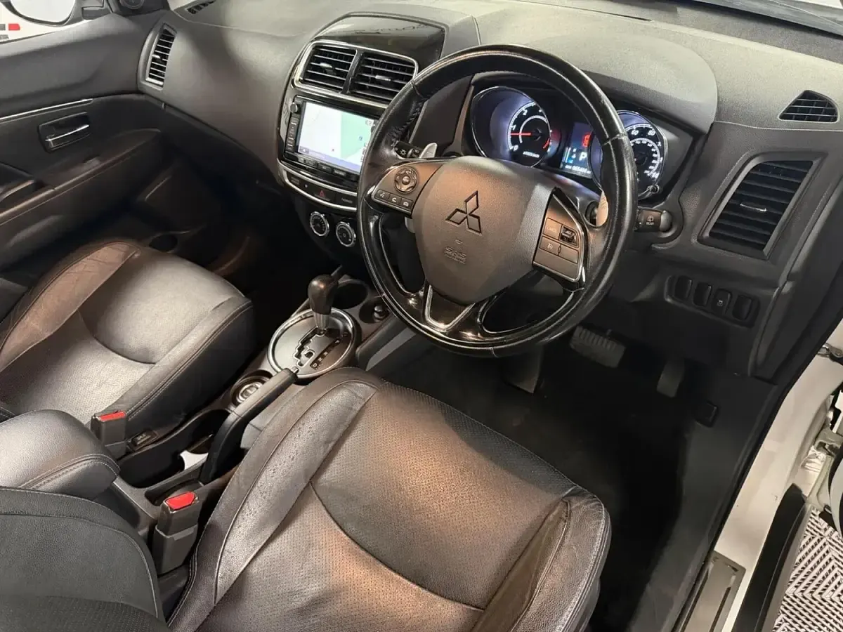 Used Mitsubishi ASX 147 HP (108 kW) 2016 White SUV