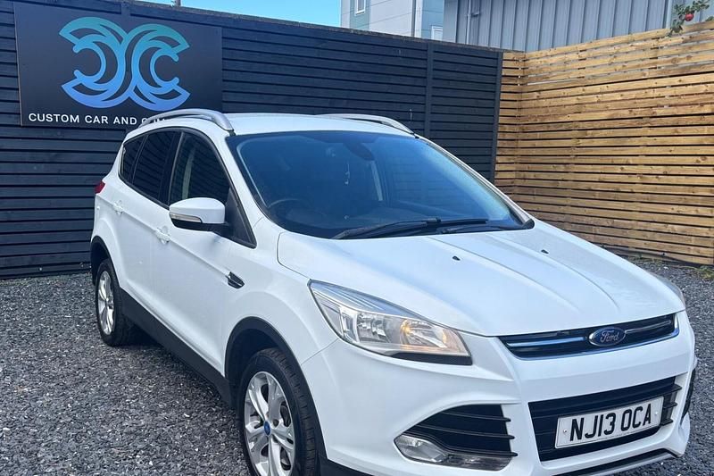 Used Ford Kuga Titanium 163 HP (119 kW) 2013 White SUV