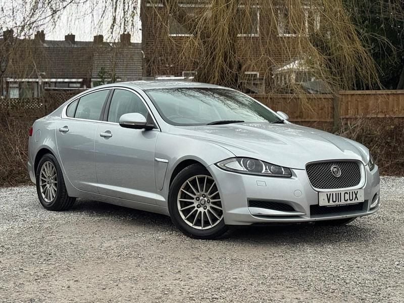 Used Jaguar XF SE 2011 Silver Sedan
