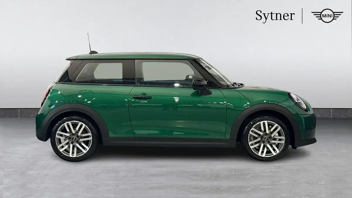 Used Mini Cooper Hatch 113 kW (154 HP) 2025 Green Hatchback