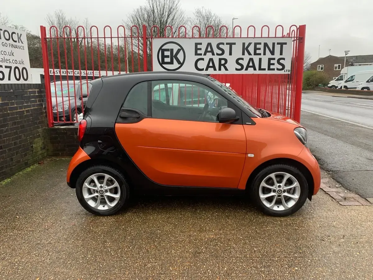 Used Smart ForTwo Coupé Passion 71 HP (52 kW) 2018 Black Coupe