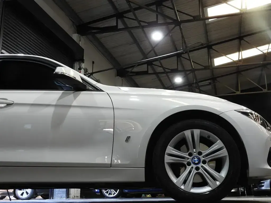 Used BMW 330e Sport Line 2017 White Sedan