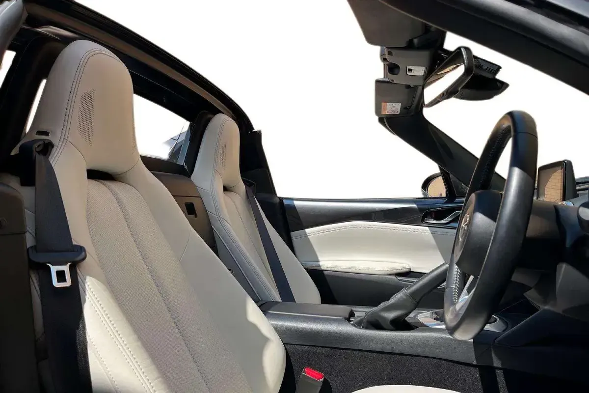 Usado Mazda MX5 Homura-Line 184 CV (135 kW) 2023 Gris Descapotable
