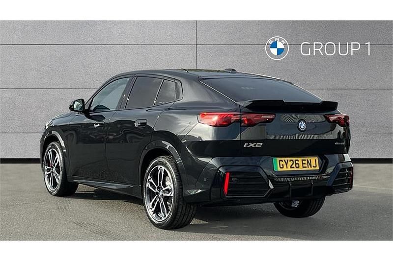 Usado BMW iX2 Luxury Line 150 kW (204 HP) 2026 Preto SUV