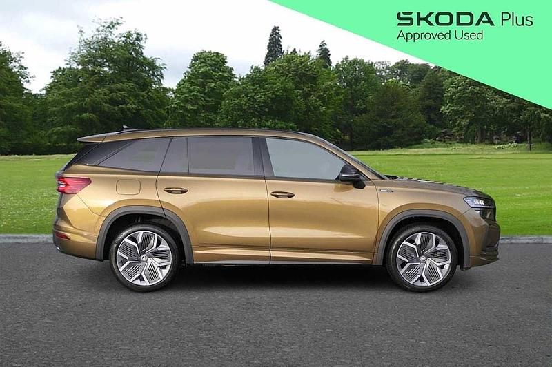 Used Skoda Kodiaq SportLine 150 HP (110 kW) 2025 Gold SUV