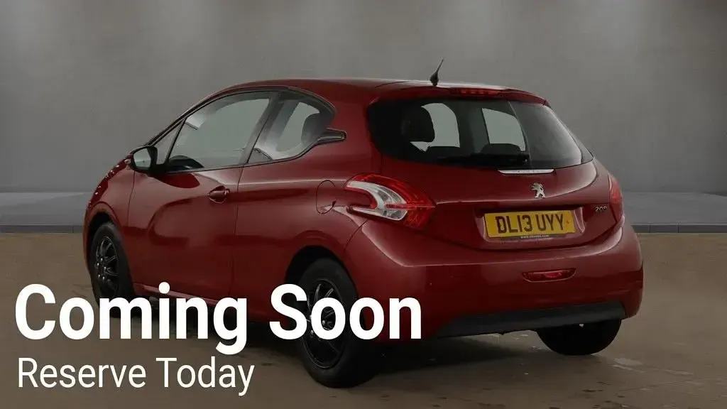 Used Peugeot 208 Access 68 HP (50 kW) 2013 Red Hatchback