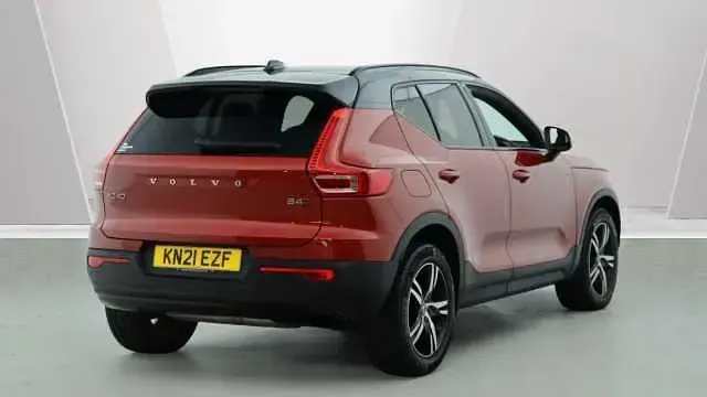 Used Volvo XC40 R-Design 197 HP (144 kW) 2021 SUV
