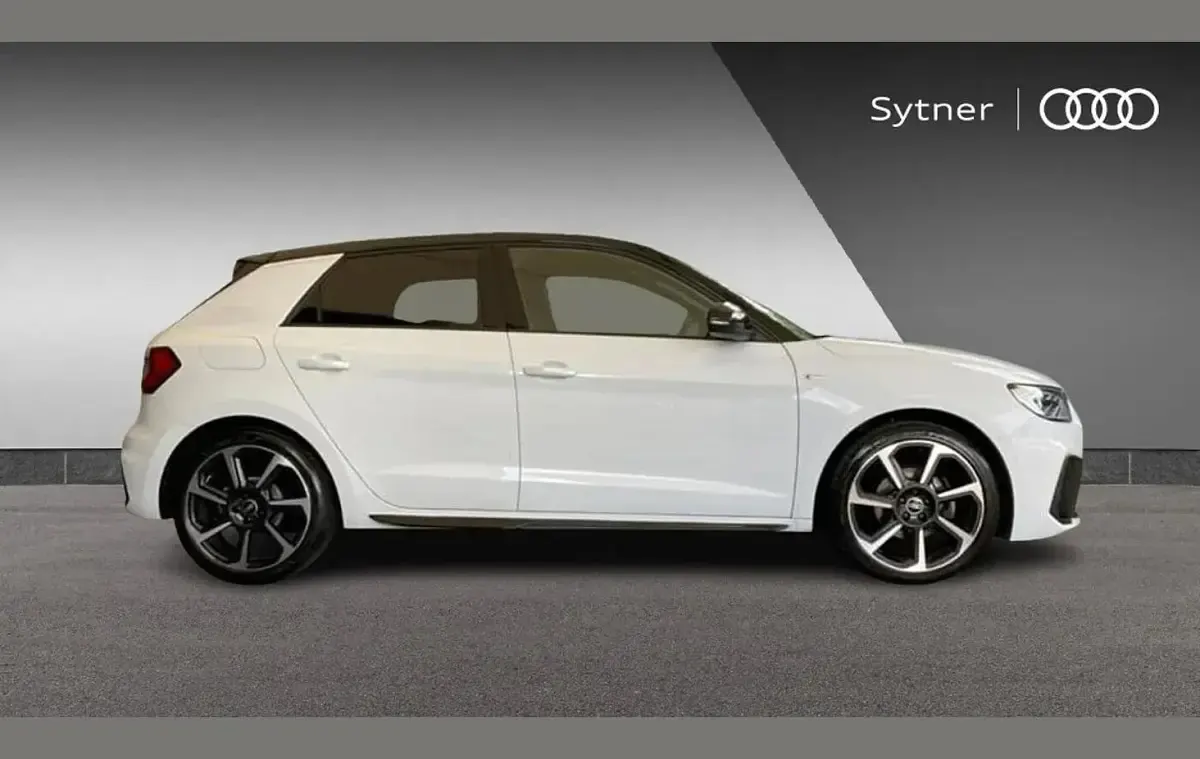 Used Audi A1 Black Edition 108 HP (79 kW) 2021 White SUV